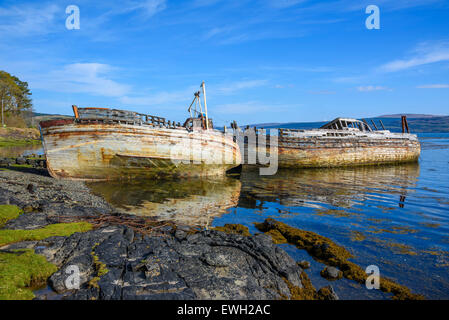 Wracks der Angelboote/Fischerboote in der Nähe von Salen, Isle of Mull, Hebriden, Argyll and Bute, Scotland Stockfoto