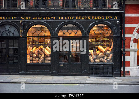 Berry Bros. & Rudd ist ein Wein und Spirituosen Händler mit Sitz in Großbritannien. Stockfoto