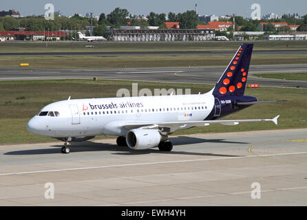 Berlin, Deutschland, Airbus A319 der Fluggesellschaft Brussels Airlines Stockfoto