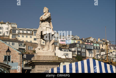 Die Statue von Wilhelm von Oranien neben Brixham Hafen. Stockfoto