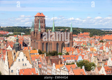 Blick auf die Stadt Danzig in Polen. Die Stadt ist die historische Hauptstadt des polnischen Pommern mit mittelalterlichen Architektur der alten Stadt Stockfoto
