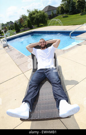 13. Juni 2015: Indianapolis Colts Outside Linebacker Bjoern Werner in seinem Haus in der Nähe von Indianapolis, Indiana. Foto: Chris Bergin/dpa Stockfoto