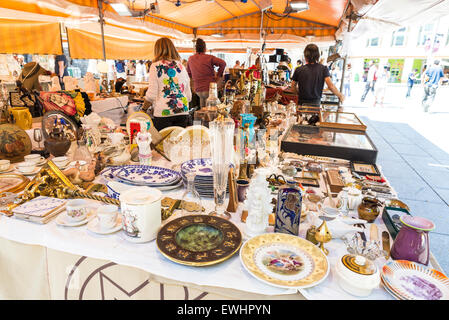 Flea Market befindet sich vor Barcelona Kathedrale, Katalonien, Spanien Stockfoto