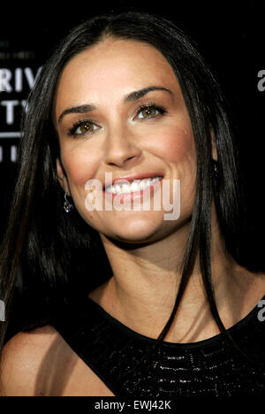 Demi Moore nimmt der Rodeo Drive gehen von Style Award zu Ehren Gianni und Donatella Versace. Stockfoto