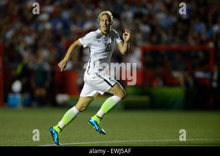 Ottawa, Kanada. 26. Juni 2015. Abby Wambach (20) der Vereinigten Staaten von Amerika läuft nach dem Ball während der FIFA Frauen WM-Viertelfinale-Spiel zwischen den USA und China Lansdowne Stadium in Ottawa, Kanada am 26. Juni 2015. Bildnachweis: Cal Sport Media/Alamy Live-Nachrichten Stockfoto