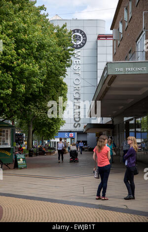 Außenseite des West Orchards Einkaufszentrum im Stadtzentrum von Coventry Stockfoto