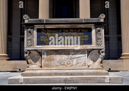 New Haven, Connecticut: The Yale Universität Männer von Yale Denkmal für die gefallenen Soldaten in den großen 1914-18 Krieg verloren Stockfoto