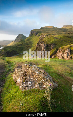 Herrliche Sicht auf die Trotternish Ridge aus der Quiraing auf der Isle Of Skye, Schottland, UK Stockfoto