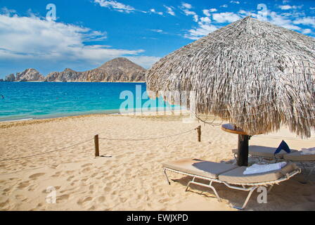 Am Strand Entspannung angeboten im Resort in Cabo San Lucas, Mexiko. Stockfoto