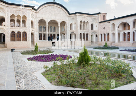 Innenhof, Tabatabei historisches Haus, Kashan, Iran Stockfoto