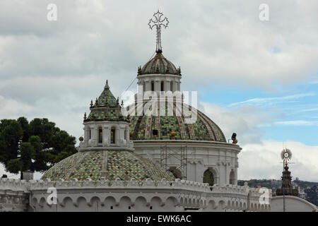 Die Kathedrale von Quito von dem Kloster des Heiligen Franziskus Terrasse aus gesehen Stockfoto