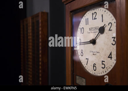 Taktung auf Aufnahme Zeitmaschine im Coventry Transport-Museum Stockfoto