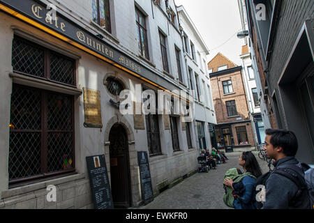 Cafe Quinten Matsijs, Antwerpen, Belgien. Stockfoto