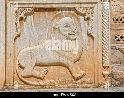 Zinat Ol Molk House Löwen relief Stockfoto