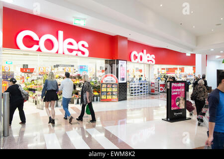 Coles Supermarkt und Eingang in North Sydney, New South Wales, Australien Stockfoto