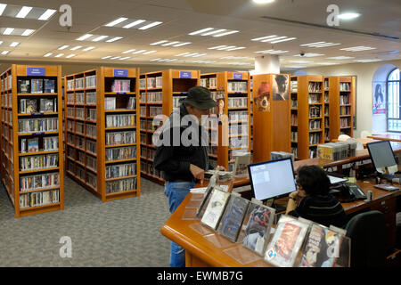 Die Bibliothek im Jerusalem Cinematheque und Filmarchiv in West Jerusalem Israel Stockfoto