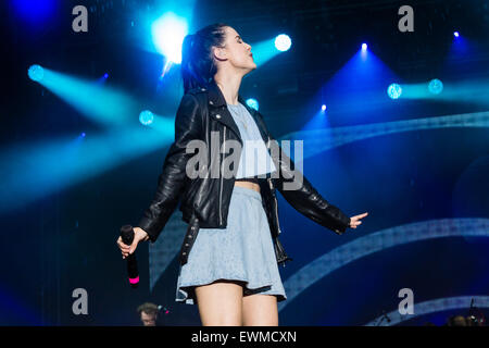 Kiel, Deutschland. 28nd Juni 2015 Musiker Lena führt auf der NDR-Bühne während der Kieler Woche 201 Kredit: Björn Deutschmann/Alamy Live News Stockfoto