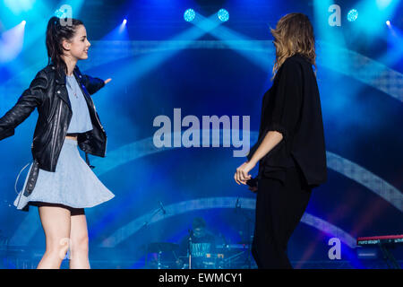 Kiel, Deutschland. 28nd Juni 2015 Musiker Lena führt auf der NDR-Bühne während der Kieler Woche 201 Kredit: Björn Deutschmann/Alamy Live News Stockfoto