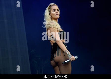 Rita Ora führt beim Wireless Festival, London. Stockfoto