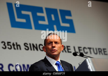 Singapur. 29. Juni 2015. Australischer Premierminister Tony Abbott spricht während der 35. Singapur-Vorlesung in Singapurs Shangri-La Hotel, 29. Juni 2015. © Dahin Chih Wey/Xinhua/Alamy Live-Nachrichten Stockfoto