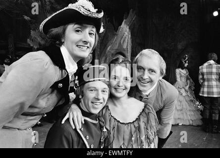 Cinderella, Pantomime, Fototermin, Alexandra Theatre, Birmingham, 19. Dezember 1975. Stockfoto