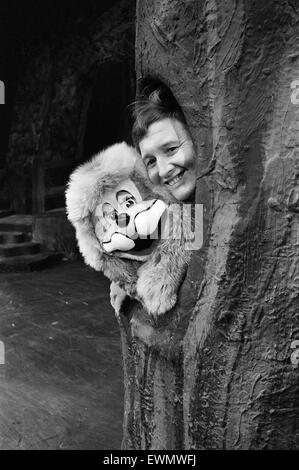 Cinderella, Pantomime, Fototermin, Alexandra Theatre, Birmingham, 19. Dezember 1975. Stockfoto