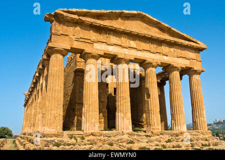 Alten griechischen Tempel in Segesta, Sizilien Stockfoto