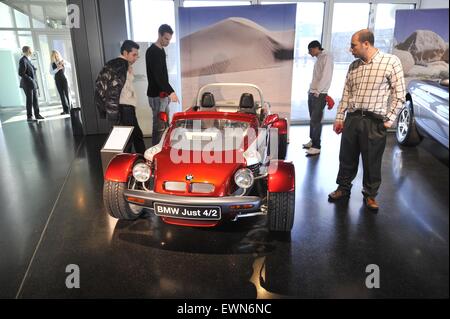 Deutschland, München, historisches Museum der BMW Autofabrik am Hauptsitz Unternehmens Stockfoto