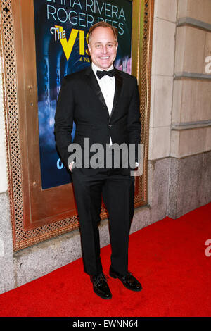 Premiere für Broadway musical The Visit am Lyceum Theatre - Ankünfte.  Mitwirkende: Scott Pask Where: New York City, New York, Vereinigte Staaten, wann: 23. April 2015 Stockfoto