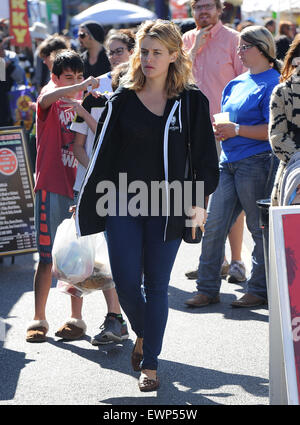 Daphne Oz Star von The kauen geht an die Bauern Markt Featuring: Daphne Oz wo: Los Angeles, California, Vereinigte Staaten von Amerika bei: 26. April 2015 Stockfoto