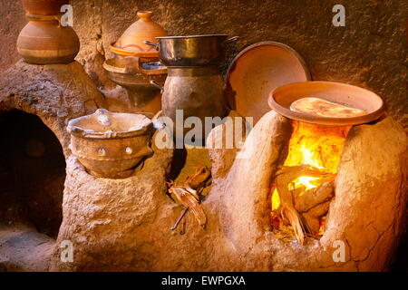 Traditionelle Küche der Berber. Ourica Tal, Marokko Stockfoto