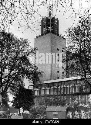 Das Glockenspiel Turm von Newcastle Civic Centre, das kurz vor dem Abschluss. 15. April 1967. Stockfoto