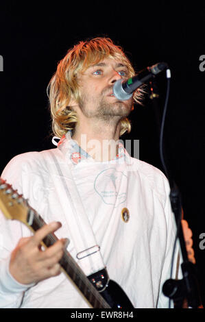 Kurt Cobain, lead-Sänger von Seattle ansässige Grunge-Rock-Band Nirvana, auf der Bühne während der Performance des Konzerns Headliner auf dem Reading Festival. 30. August 1992. Stockfoto