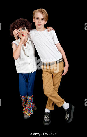 Zwei jungen im Kostüm bereit, auf eine Party gehen Stockfoto