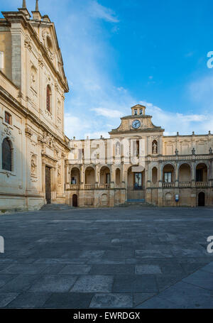 Italien Apulien Lecce Salento Domplatz und dem Dom - Kathedrale und die episkope (Bischofspalast) Stockfoto