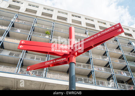 Parc De La Villette, Wissenschaft und Kultur-Zone, Bezirk, Stadt der Wissenschaft und Industrie, Gärten, Torheiten, darunter Konzert-Locations. Stockfoto