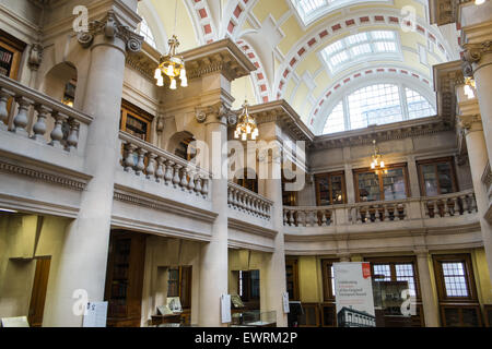 Hornby-Lesesaal im preisgekrönten Zentralbibliothek, Liverpool Stockfoto