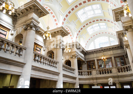 Hornby-Lesesaal im preisgekrönten Zentralbibliothek, Liverpool Stockfoto