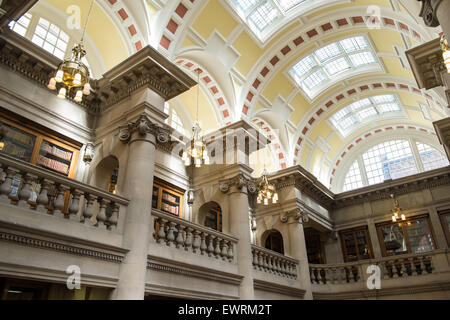 Hornby-Lesesaal im preisgekrönten Zentralbibliothek, Liverpool Stockfoto