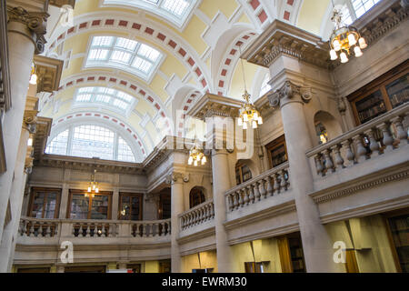 Hornby-Lesesaal im preisgekrönten Zentralbibliothek, Liverpool Stockfoto