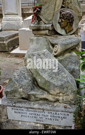 Das leere Grab von Juliusz Słowacki (1809-49) im Friedhof Montmartre in Paris. Stockfoto