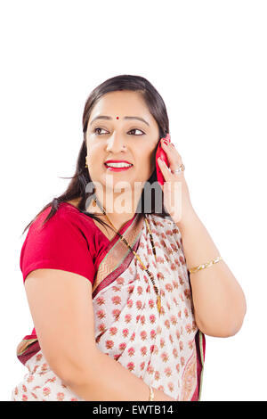 1 indische Frau reden Handy Stockfoto