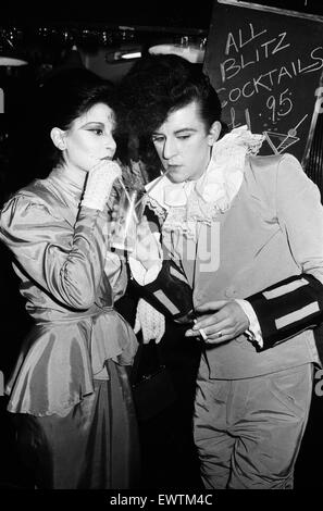 Steve Strange und Julia im Blitz Club in Covent Garden. 13. Februar 1980. Stockfoto