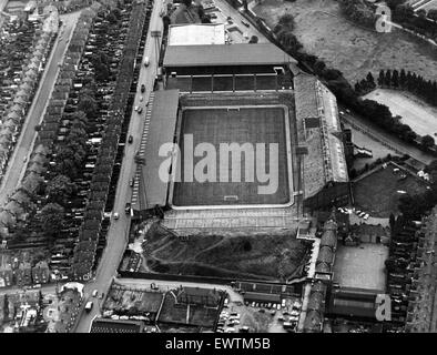 Luftaufnahme der Villa Park Stadion, Heimat von Aston Villa Football Club. 25. August 1968. Stockfoto