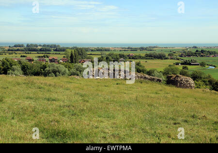 Blick über Romney Marsh und West Hythe aus Saxon Shore Weg, Lympne, Folkestone, Kent, England, Vereinigtes Königreich Stockfoto