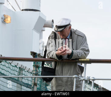 Das erste Segeln von der MV Balmoral nach einer Renovierung und Sanierung in Bristol. Sie verlässt Bristol Docks auf dem Avon. Stockfoto