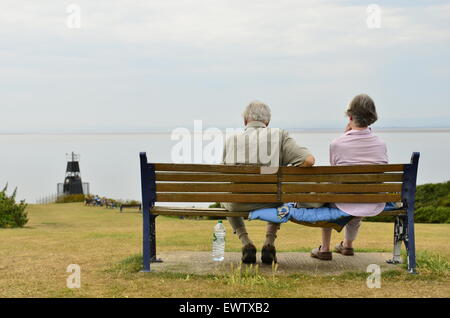 Battery Point, Portishead, UK. 1. Juli 2015. Großbritannien Wetter. Menschen genießen die Hitzewelle in Battery Point in Portshead im Vereinigten Königreich. Bildnachweis: Robert Timoney/Alamy Live-Nachrichten Stockfoto