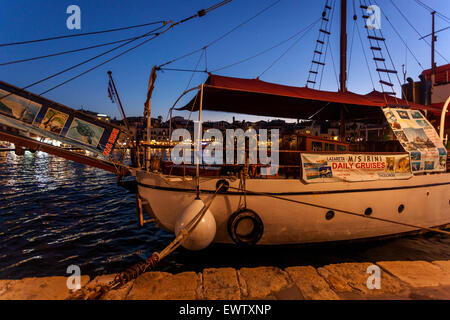 Alten venezianischen Hafen von Chania, Dämmerung, Kreta, griechische Inseln, Griechenland, Europa Stockfoto