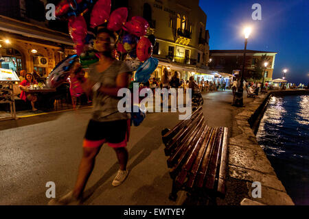 Alten venezianischen Hafen von Chania, Straßen, Twilight, Kreta, griechische Inseln, Griechenland, Europa Stockfoto