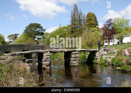 Clapper Bridge Postbridge Dartmoor Devon England UK Stockfoto